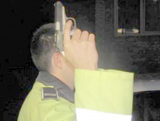 Dosarul hoţilor opriţi cu focuri de armă la Dumbrăveni, declinat către Parchet